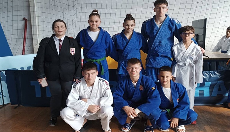 ЏУДО КЛУБ „АЛЕКСИНАЦ“ ДОНЕО ДЕВЕТ МЕДАЉА ИЗ СКОПЉА