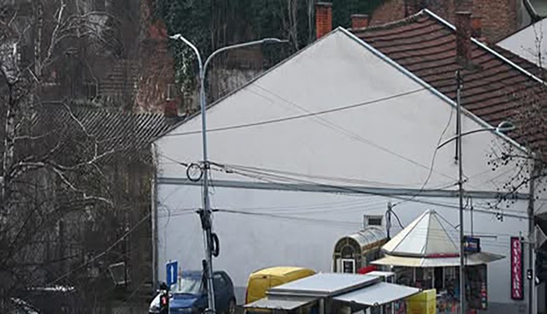 НИЈЕДАН ОПЕРАТЕР НЕ ПЛАЋА КОРИШЋЕЊЕ ОПШТИНСКИХ СТУБОВА