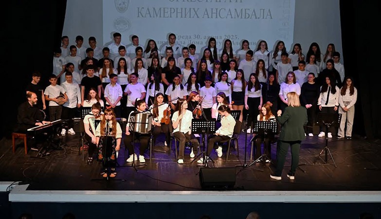 ОДРЖАНА 16. СМОТРА ХОРОВА, ОРКЕСТАРА И КАМЕРНИХ АНСАМБАЛА