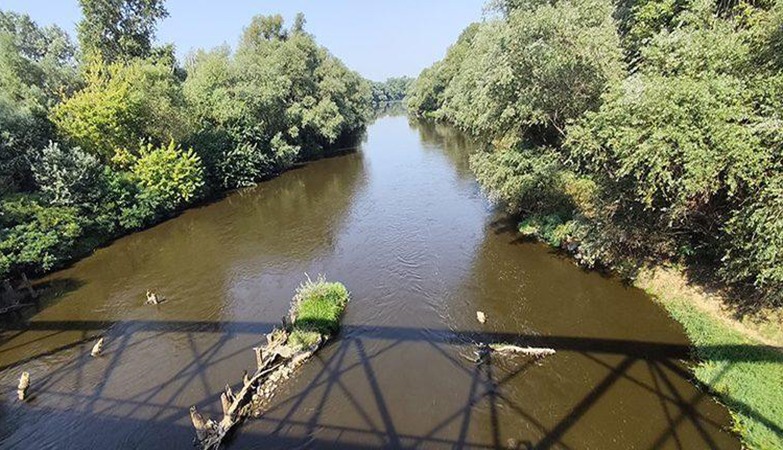 ТЕШКИ ДАНИ ЗА МОРАВУ И РИБОЛОВЦЕ