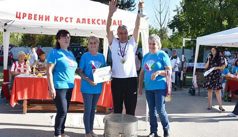 НАГРАДА ЗА НАЈБОЉИ ЧЕРВИШ ОТИШЛА У ДОЊУ ТРНАВУ