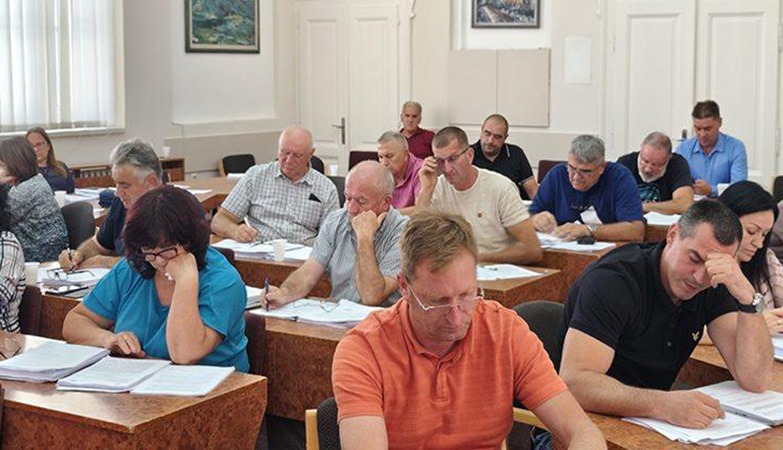 БУРНА СКУПШТИНСКА РАСПРАВА О РАДУ ВРТИЋА „ЛАНЕ“