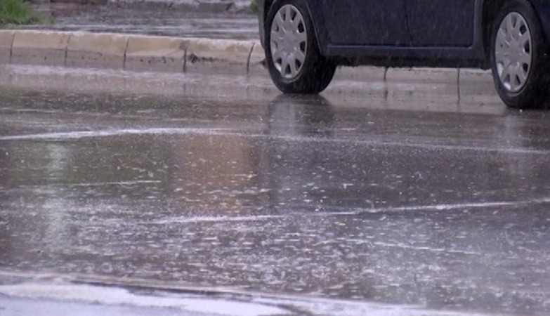 УПОЗОРЕЊЕ ЗА ПОДРУЧЈЕ СРБИЈЕ НА ВЛАЖАН СНЕГ И ЛОКАЛНУ ПОЈАВУ ЛЕДЕНЕ КИШЕ