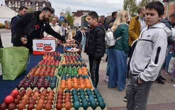 takmičenje u tucanju jaja